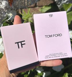 Tom Ford Eyeshadow Limited edition, retail $120 Maquillaje