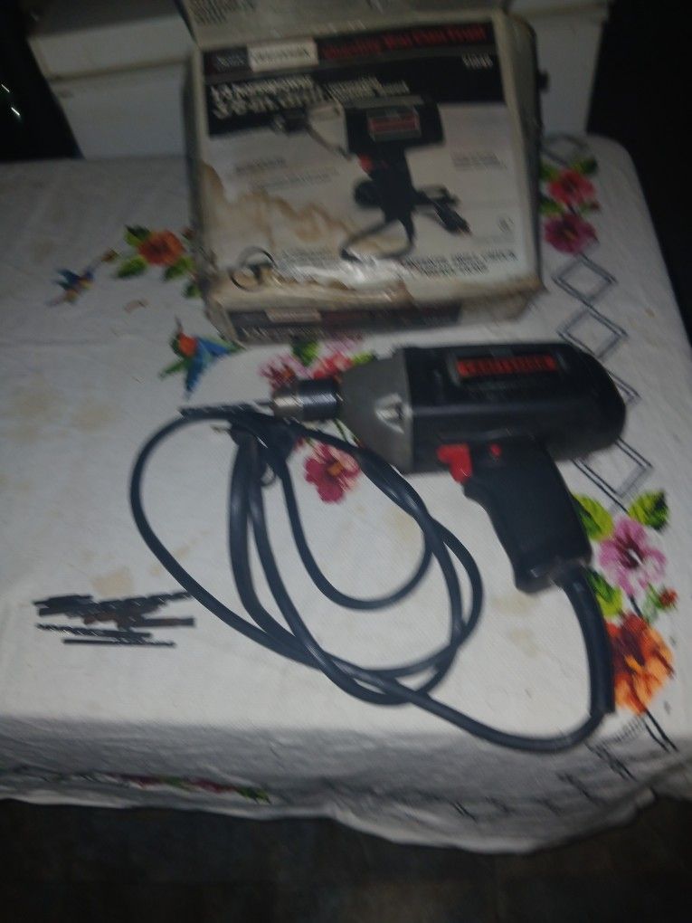 Craftsman Drill With Bits We Will Plug It In To Show You It Works 