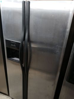 Frigidaire stainless steel side by side refrigerator (missing freezer drawer) - Free delivery