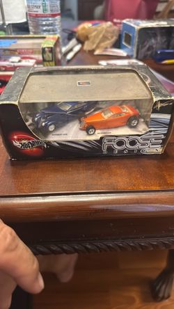 Hot Wheels Foose Design 2-Car Set