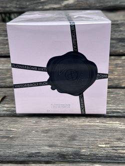 Viktor Rolf Flowerbomb L’eau De Parfum 3.4oz