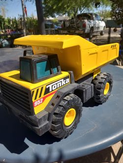 TONKA TRUCK 952.  $29