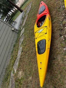 Riot Voyager Touring Kayak, Yellow/Orange, New Rigging Kit and Handle Included
