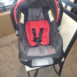 Boys Baby Trend Car Seat And Base
