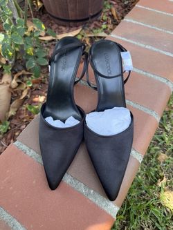 Black Closed Pointed Toe Heels