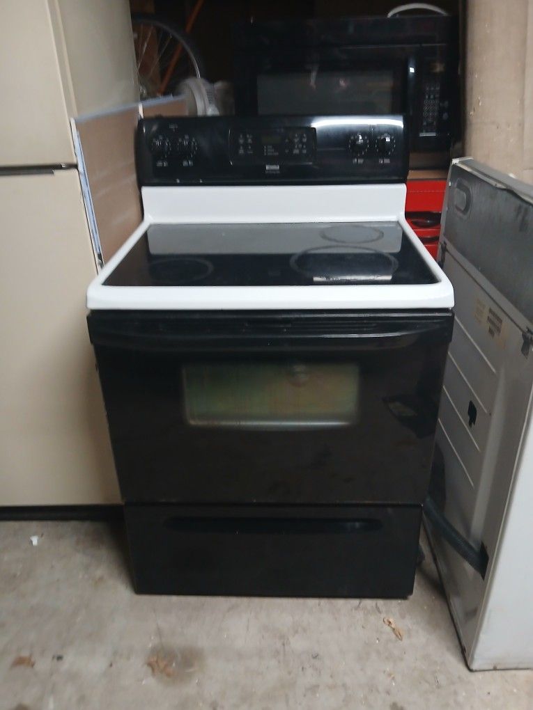 Kenmore Self Cleaning Electric Stove 