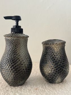 Snakeskin Texture Soap Dispenser and Cup Set