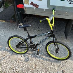 Huffy Rock It Boys BMX Bike