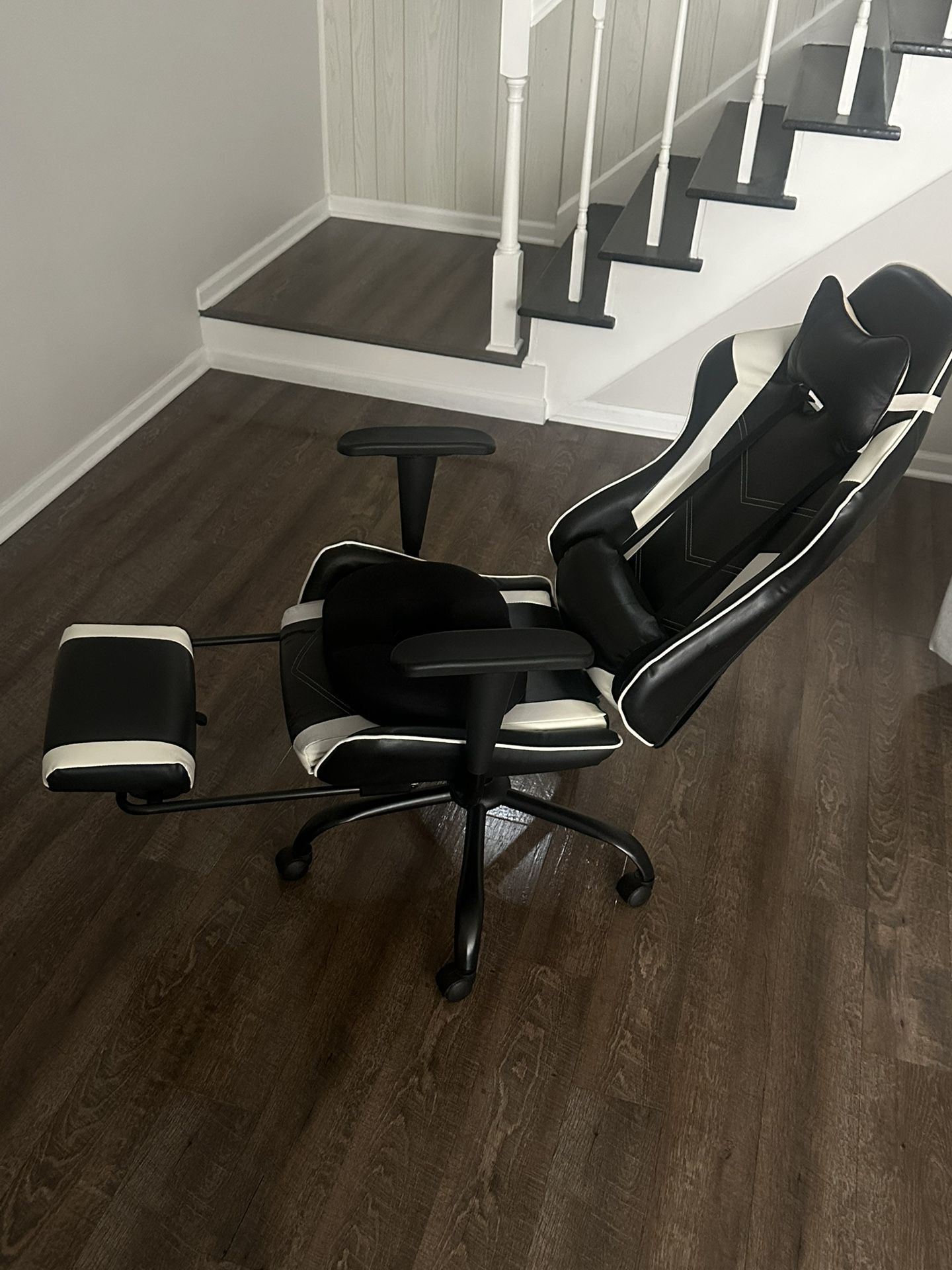 Gaming chair