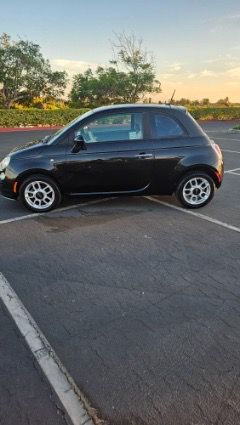 2012 Fiat 500 Pop - 5-Speed Manual - Great Gas Saver