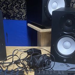 Yamaha HS7 Monitors 