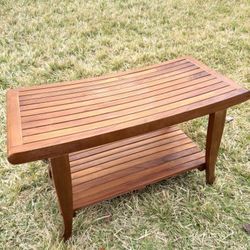 Beautiful outdoor/porch coffee table for sale.