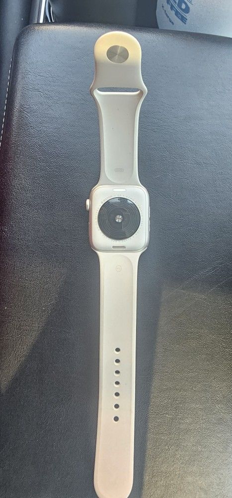 APPLE WATCH SERIES 7 (pin Locked)