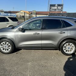 2022 Ford Escape AWD Low Miles 1 Owner 