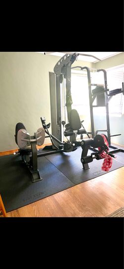 Hoist V5 workout machine
