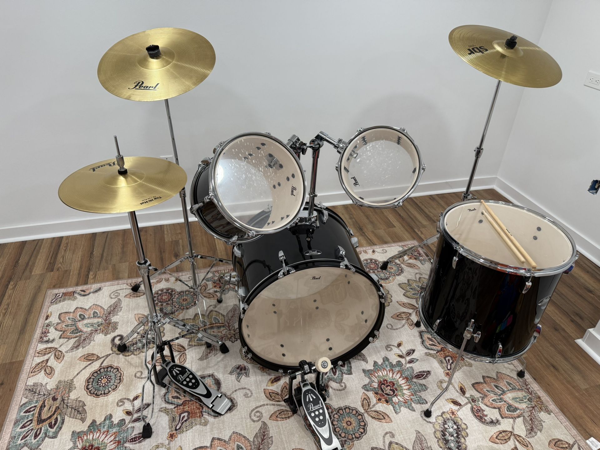 Pearl Drum Set