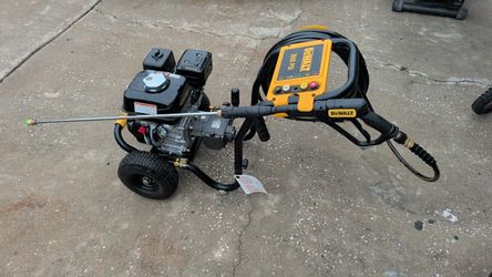 3600 Dewalt Honda pressure washer