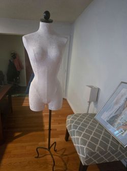 Female Dress Form Mannequin Torso with Adjustable Metal Stand – Damask Pattern