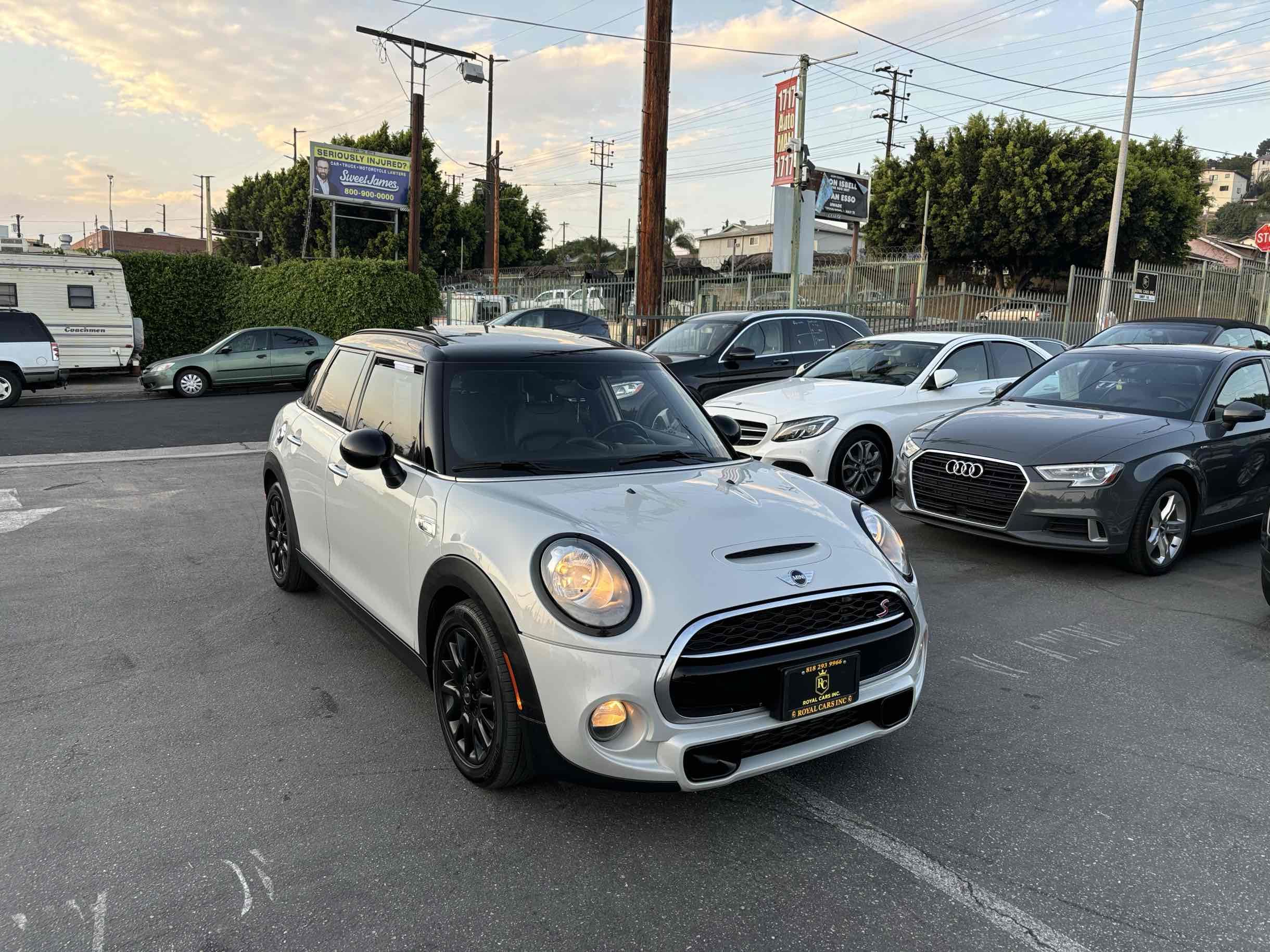 2017 MINI Hardtop 4 Door