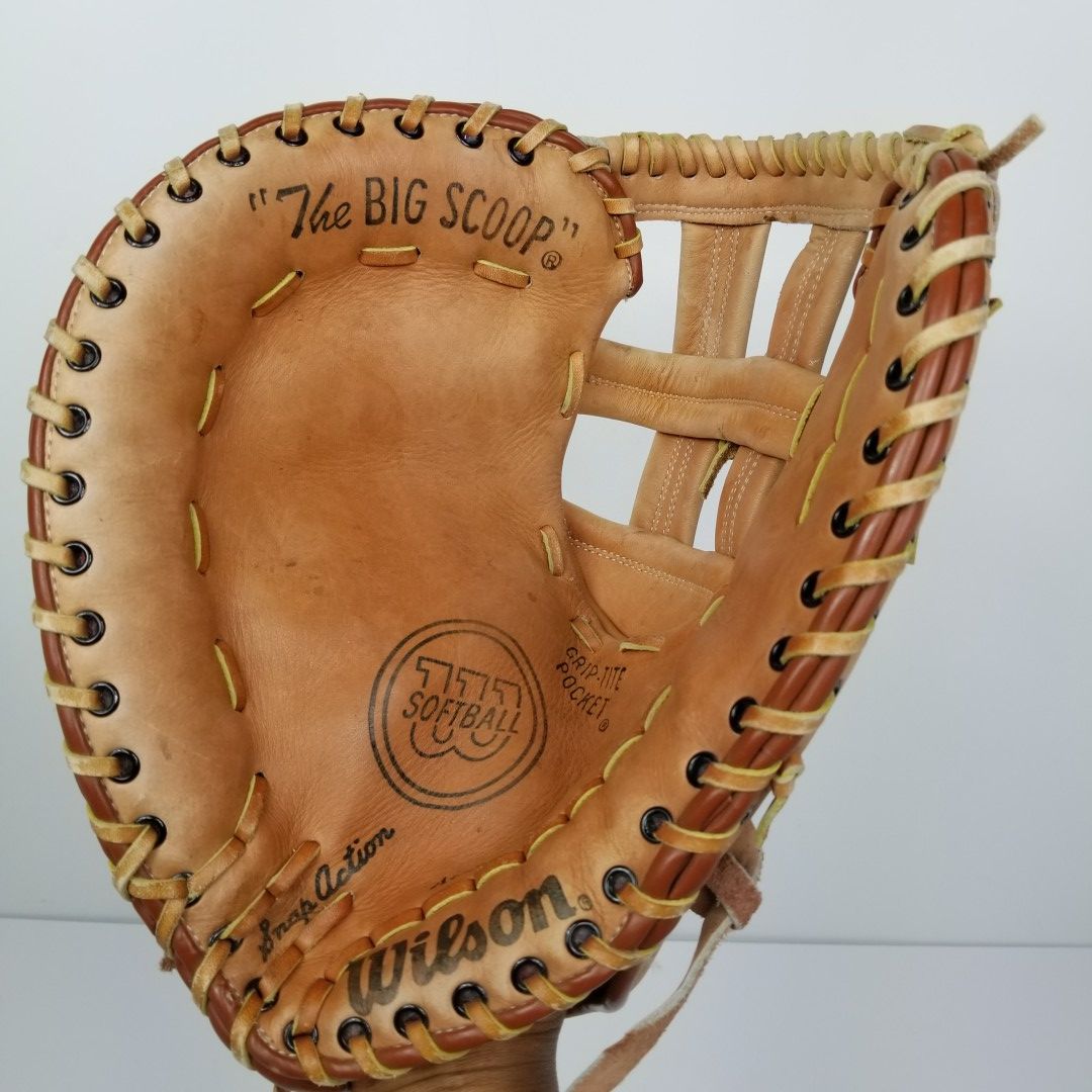 Wilson The Big Scoop Left Hand Throw Softball Glove A9886 14 Inch LHT Cowhide. $68
