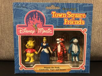 Disney Collectibles-Town Square Friends
