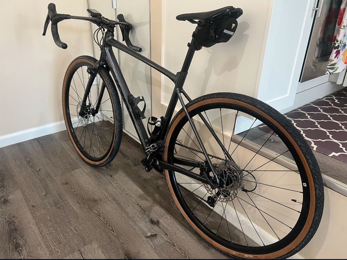 Giant Contender AR 2022 Gravel And road Bike, Medium