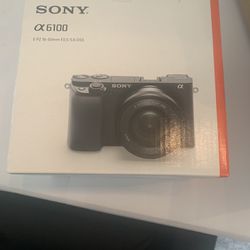NEW In Unopened Box SONY Alpha Camera 6100 Mirrorless 24.2MP