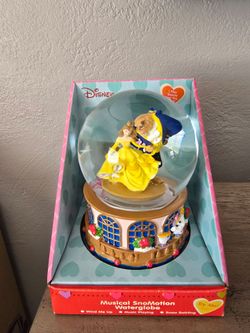 Brand New Beauty And The Beast Musical SnowMotion Waterglobe