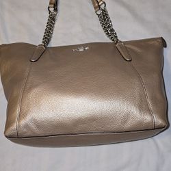 Coach Purse Gold ..