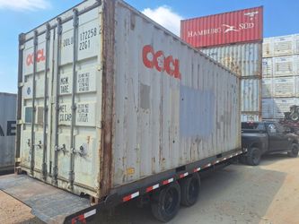 WIND & WATERTIGHT 20’ & 40’ SHIPPING CONTAINERS!