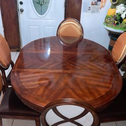 Comedor Convertible.. 6 Sillas 