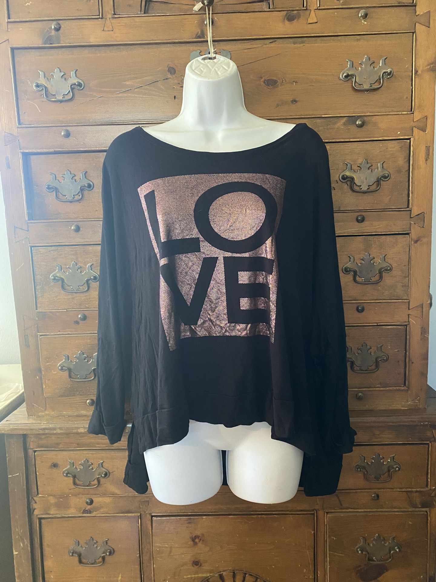 Woman’s High Low Hemline Tunic Top LOVE Size XL By Juicy Couture