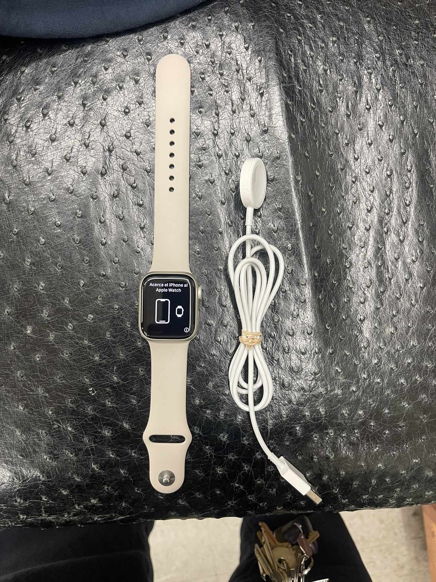 Apple Watch Series 7 MKH73LL/A 7th Gen 41mm Case WiFi Bluetooth 4G 