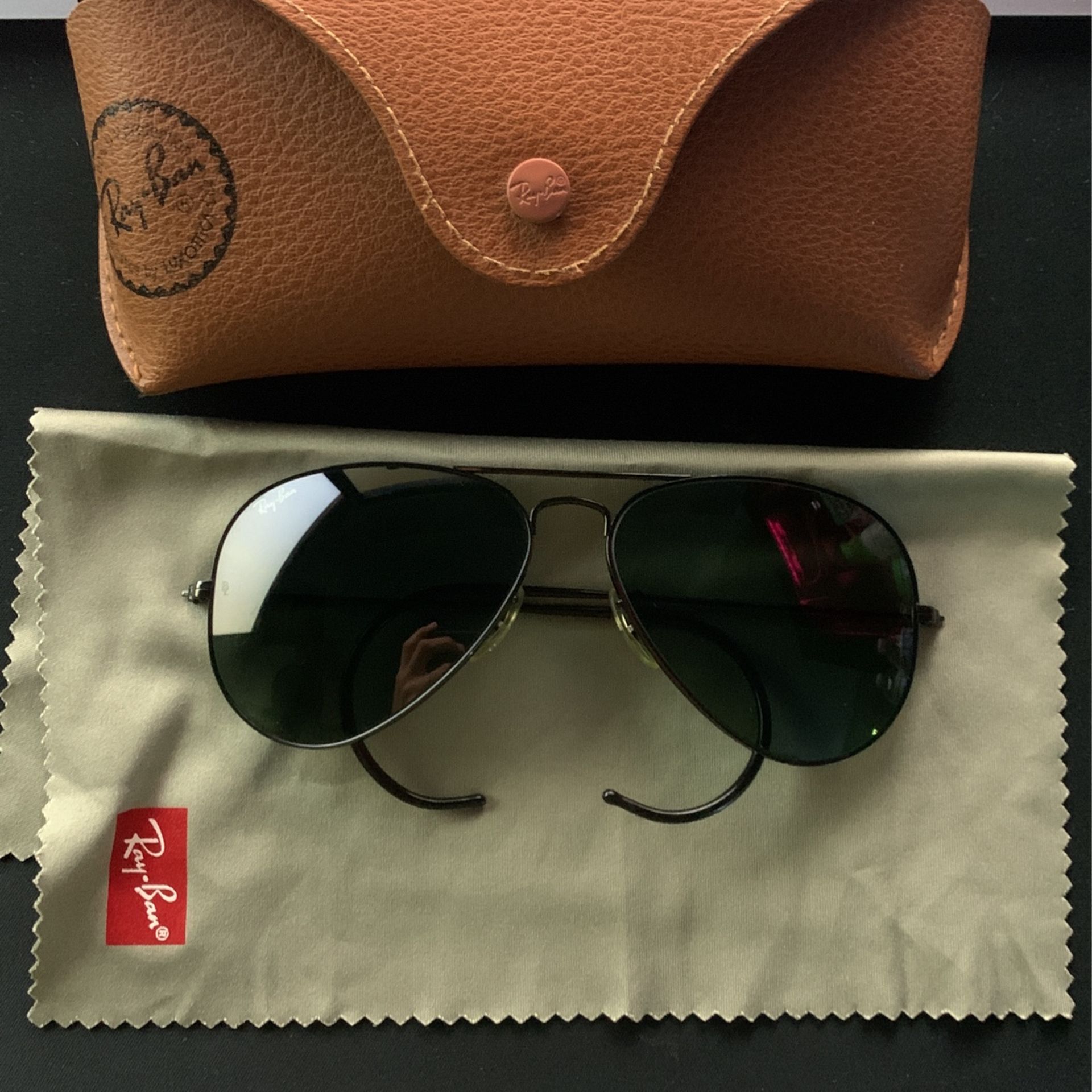 Black Aviator Ray-Ban Sunglasses