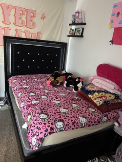 Full Size Bed Black 