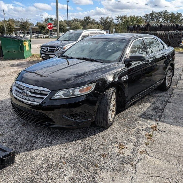 2011 Ford Taurus