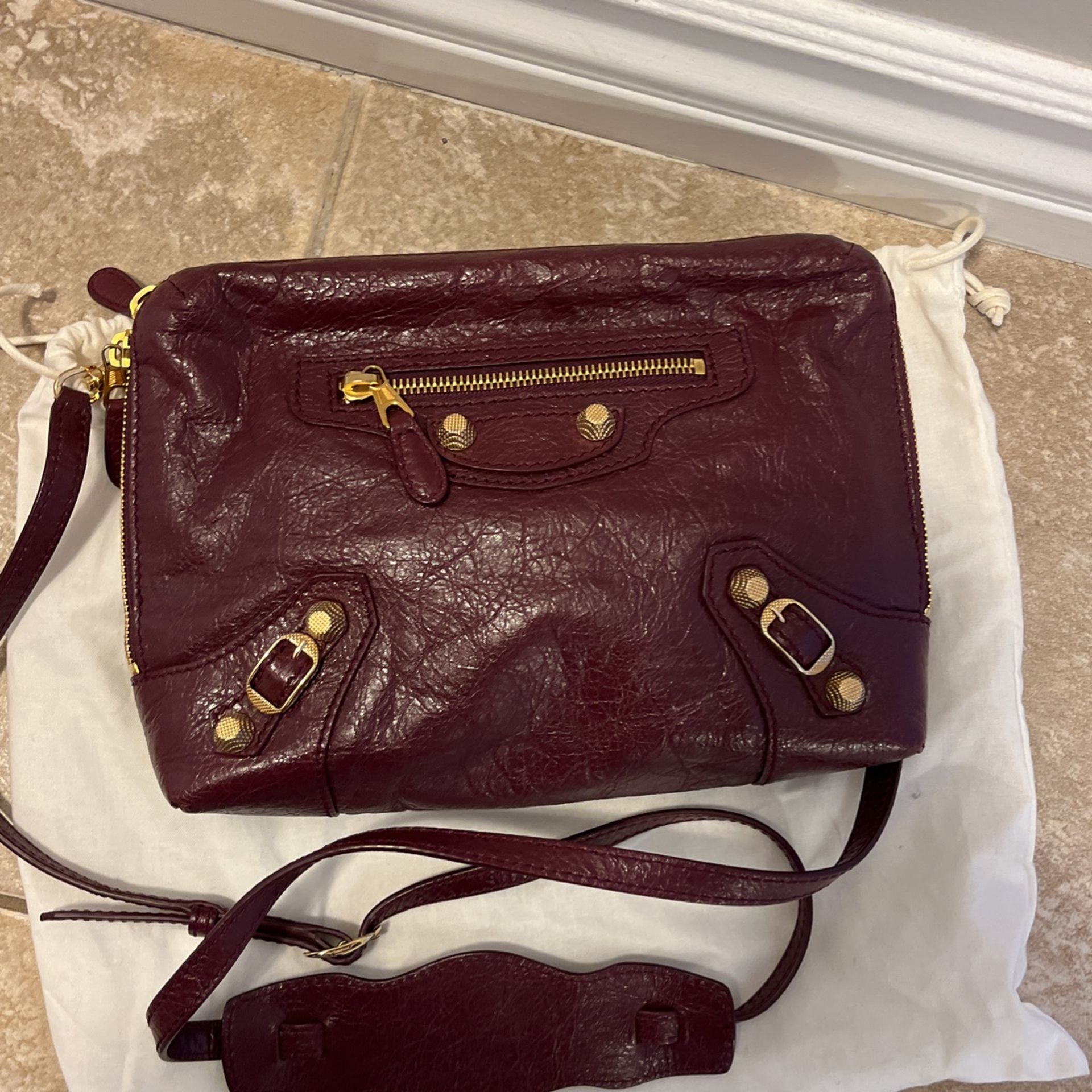 balenciaga classic city medium