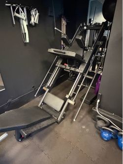 Dynasty Commercial Hack Squat / Leg Press Combo – Excellent Condition