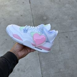 Air Jordan 4 Valentines Day GS Sizes 