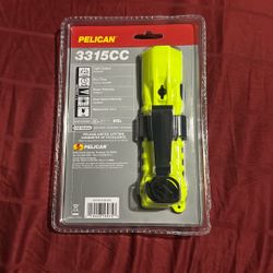 Pelican 3315CC flashlight