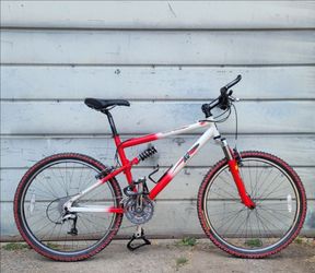 K2 RAZOR BACK MOUNTAIN BIKE