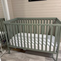 Meadow Green Crib with Mattress
