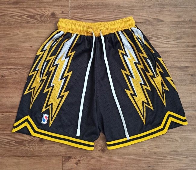 Swingmanz Basketball Mesh Shorts (Used / size Large)