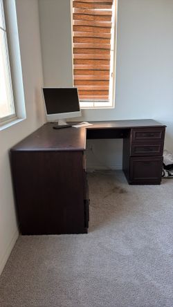 L Shaped Desk