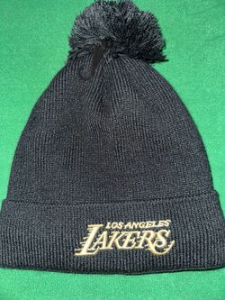 Black lakers beanie