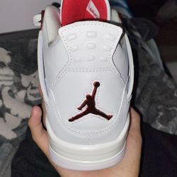 Jordan 4 Red Metallic 