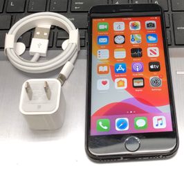 iPhone 8 64GB Factory Unlocked-Space Gray