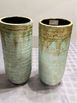 Large teal/turquoise pots 939