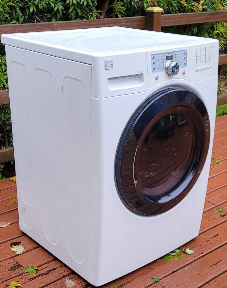 Kenmore® "Elite™" 8.0 cu. ft. Smart GAS Dryer w/ Accela Steam
-Excellent, Like-New Condition.
