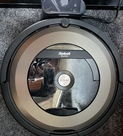 iRobot Roomba 890